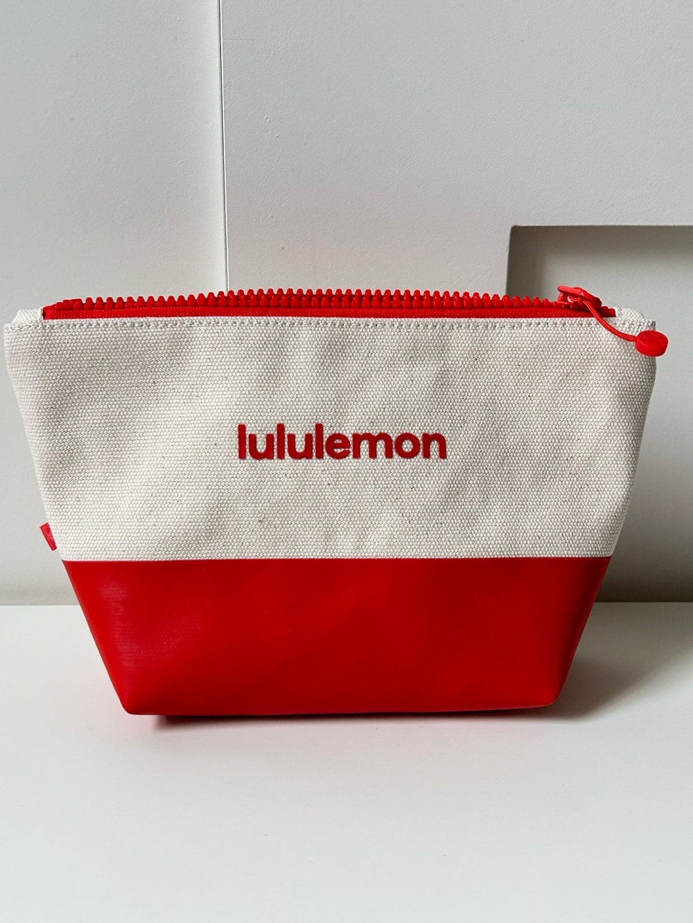 Lululemon Canvas Pouch Mini Wordmark